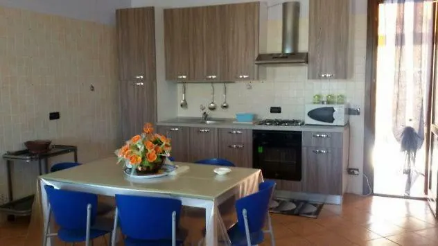 كاستيلاّماري ديل غو Villa Splendente كاستيلاّماري ديل غو